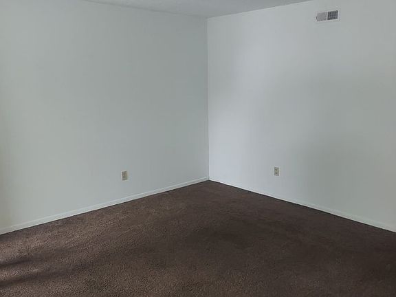 4th image of 818 Sparks Ave APT 7
