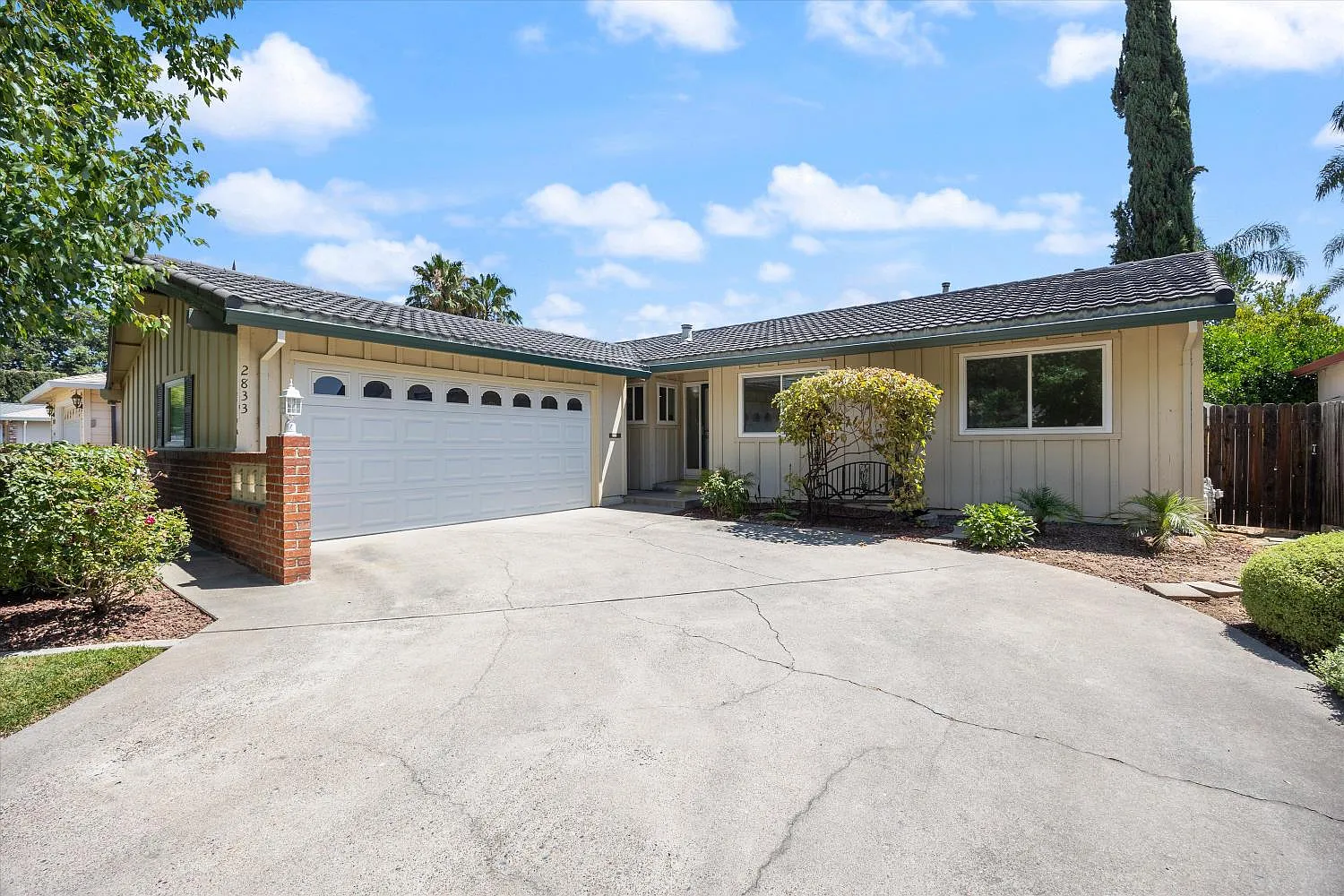 2833 Conway Ct photo 1