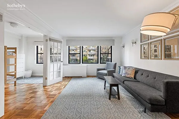 Sold by Sotheby's International Realty | media 1