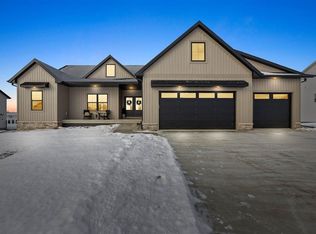 5396 Silver Rock Dr, Marion, IA 52302