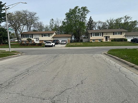 5th image of 4311 189th St