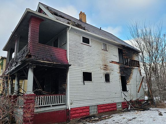 2nd image of 9813 Lamontier Ave