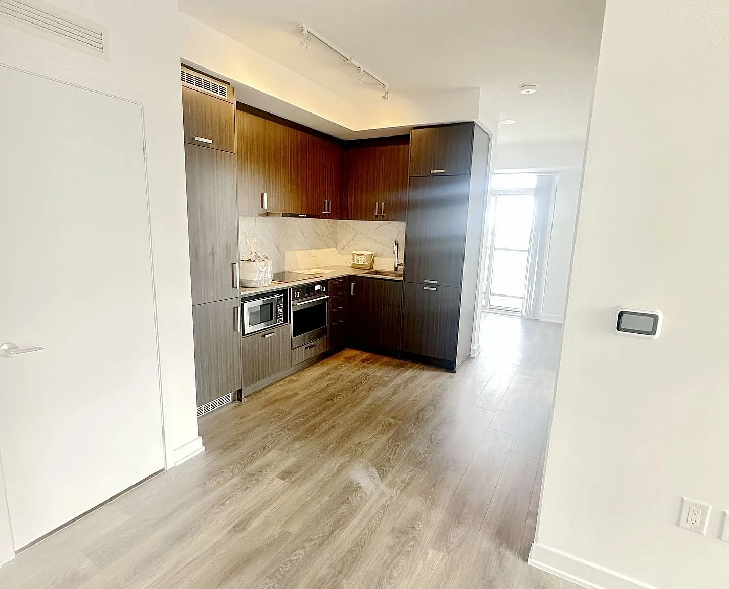2 bed, $2,390 — Photo 4