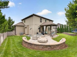 4401 NE Gateway Dr, Lees Summit, MO 64064