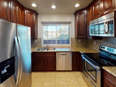 460 Costa Mesa Ter APT E, Sunnyvale, CA, 94085