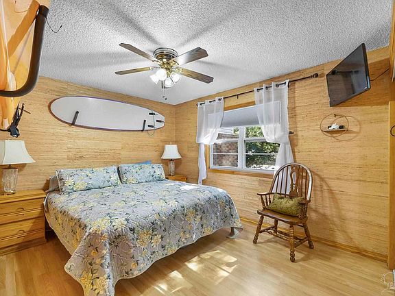 2nd image of 1100 Shoreline Dr APT 112