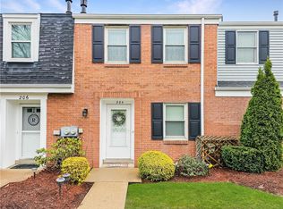 204 Greenwood Dr, Canonsburg, PA