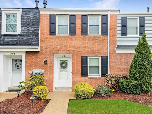 204 Greenwood Dr, Canonsburg, PA 15317