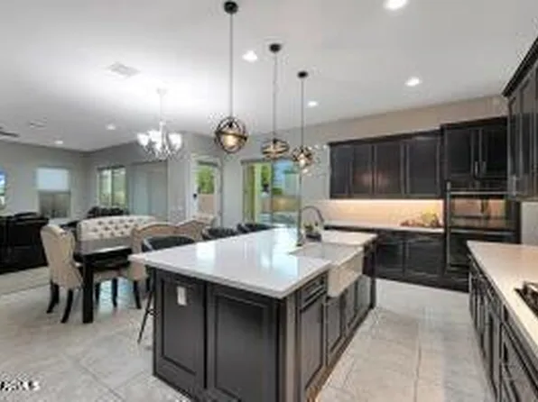 8510 W MYRTLE Avenue, Glendale, AZ 85305