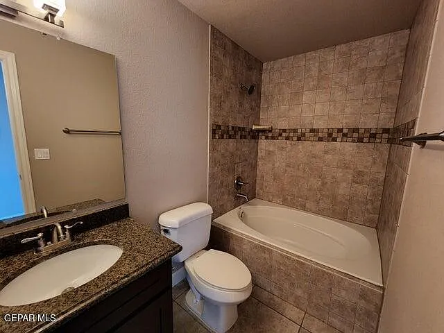 11730 Dos Palmas Dr #B — Photo 30