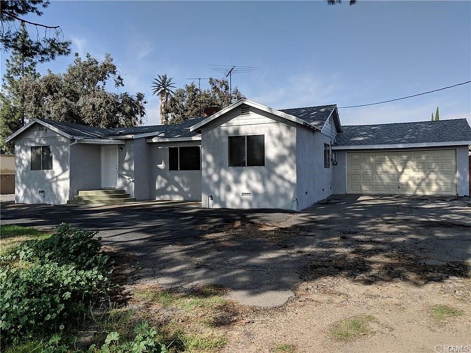 1st image of 1050 W Francis St