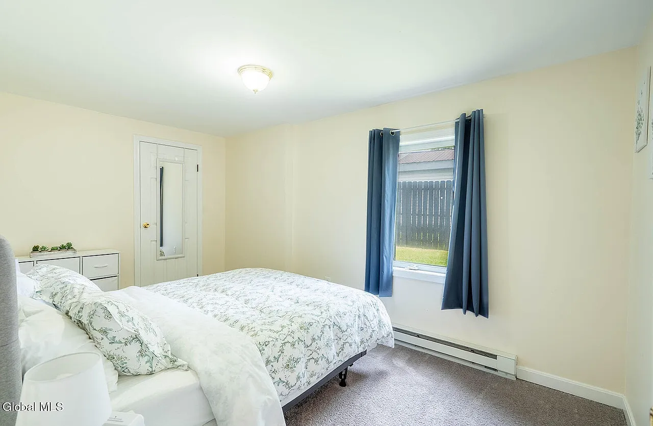 519 Sullivan Way — Photo 4