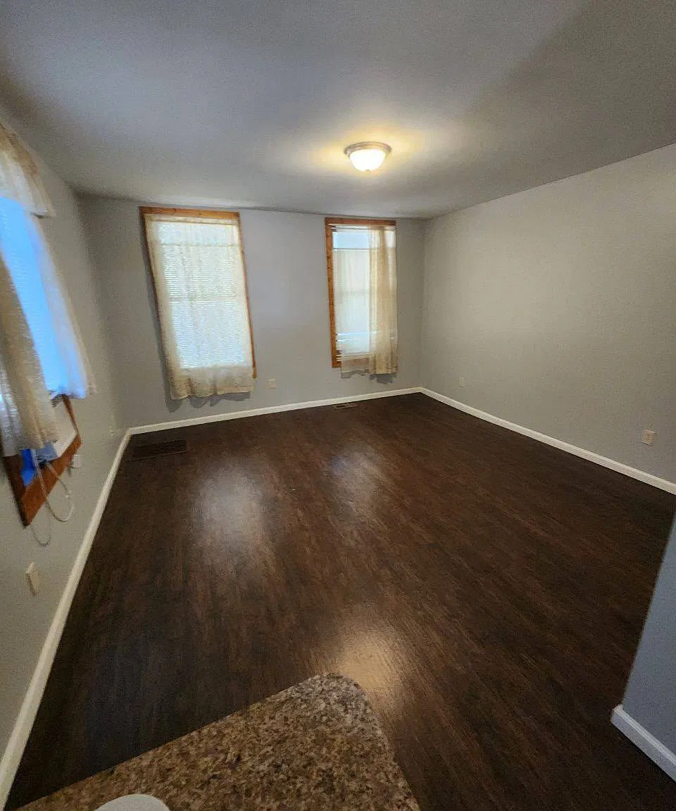 1 bed, $750 — Photo 1