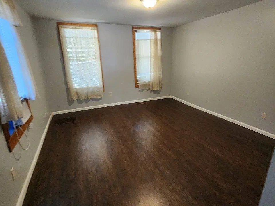 423 Pottawatomie St #1B