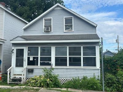 421 7th Avenue, Troy, NY, 12182