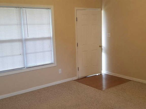 5th image of 3 Huntington Dr