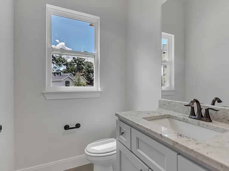 600 Park Cir — Photo 22