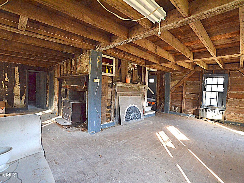 178 New Hartford Rd, Sandisfield, MA 01255 Zillow