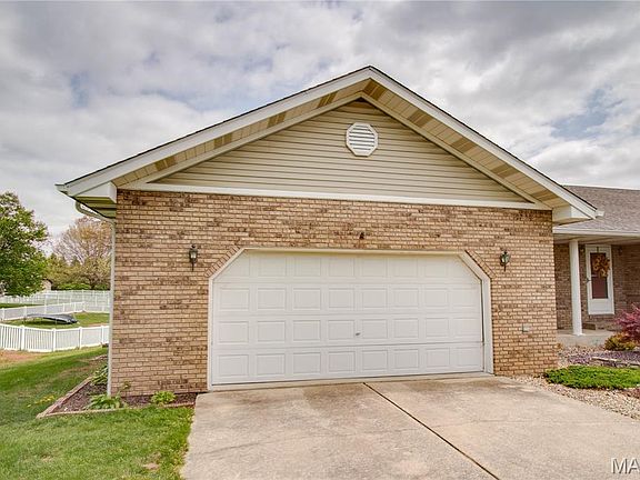 4th image of 1409 Elmwood Dr