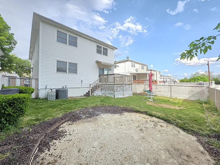 68 Cranford St #1 — Photo 15
