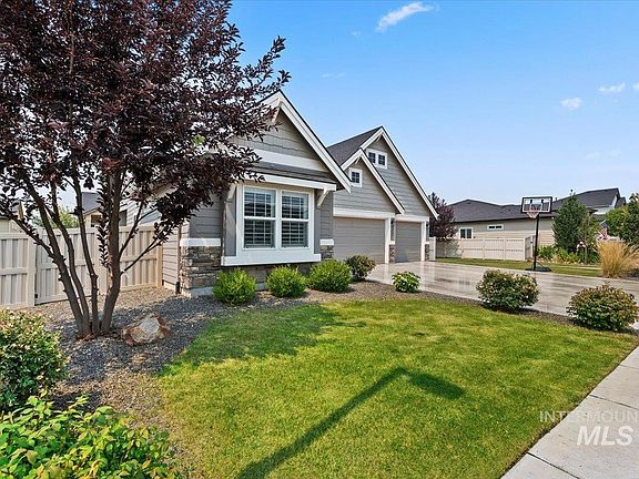 3rd image of 1653 Shoal Point Ave