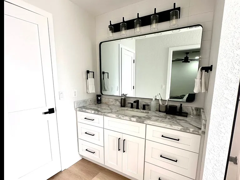 2197 Sunset Cir — Photo 14