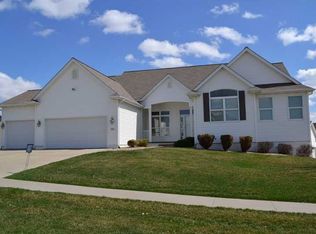 2465 Victoria St, Marion, IA 52302