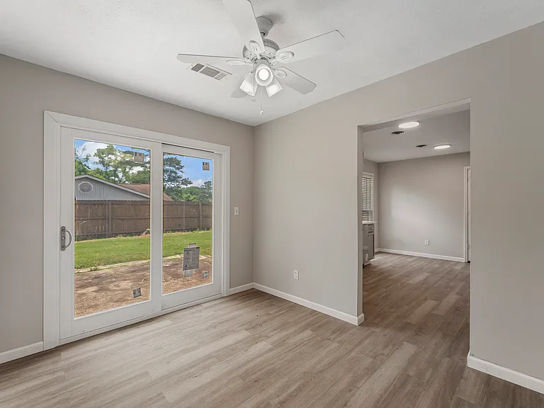 4224 Ridgefield Ct — Photo 6