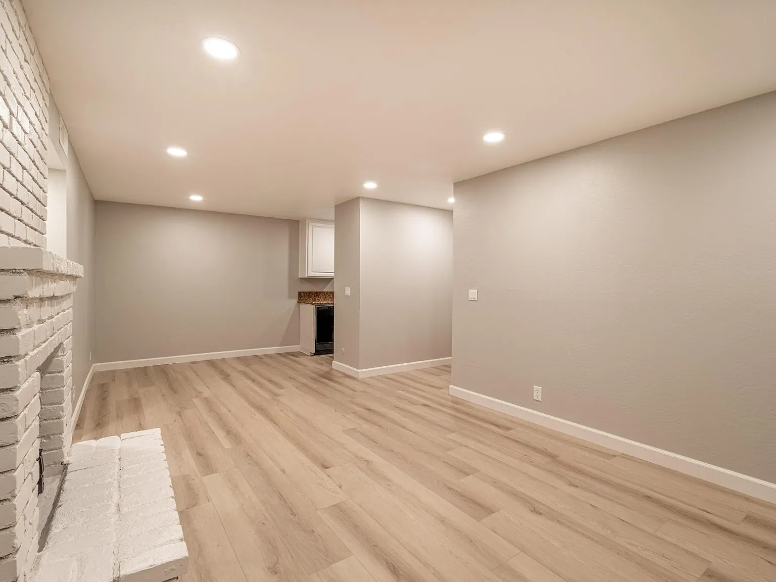 2712 E Street — Photo 3