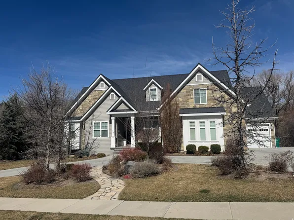 7088 W Red Hawk Dr, Highland, UT 84003