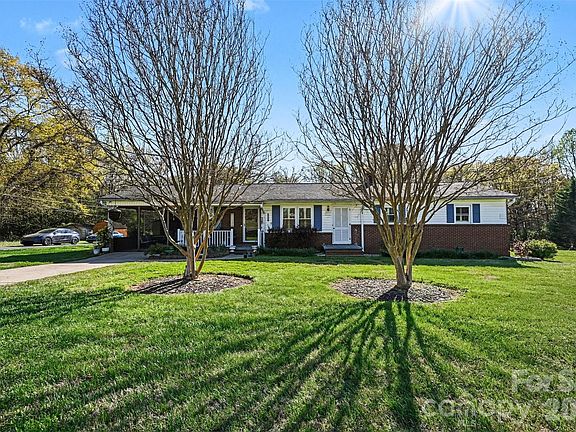 2nd image of 2008 Kings Rd