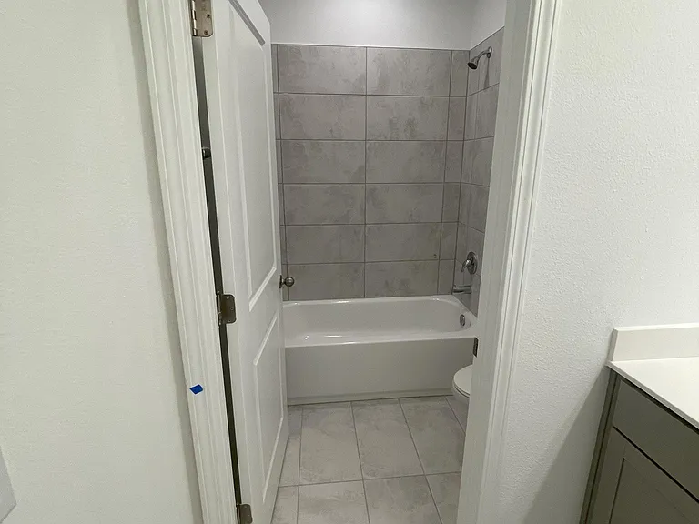 711 Cherry Elm Dr — Photo 25