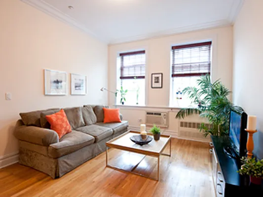 Sold by Aguayo & Huebener Brooklyn | media 20