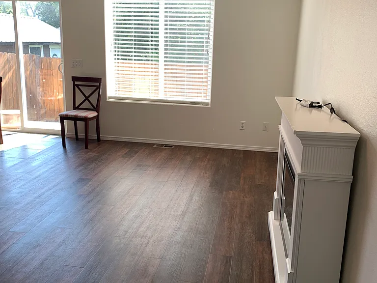13405 E Sprague Ave #1 — Photo 1