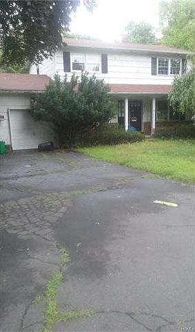 1st image of 8 S Parker Dr