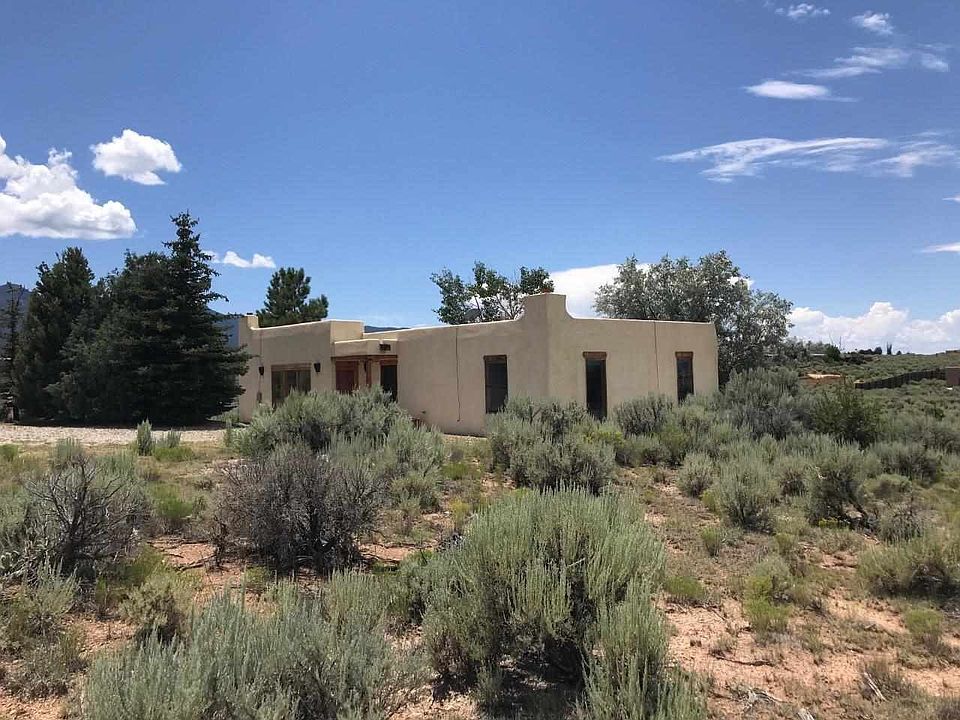1st image of 32 Camino Campanas