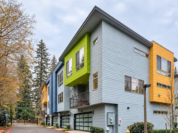 16322 NE 12th Pl #A-1, Bellevue, WA 98008