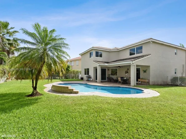 2082 SW 176th Ave, Hollywood, FL 33029