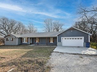 16985 Evans Rd, Basehor, KS 66007