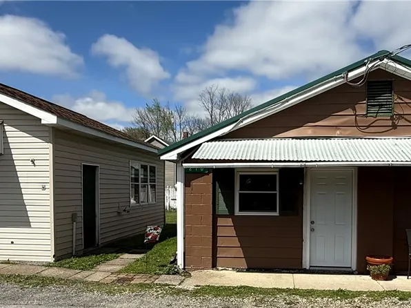 210 E 14th St, New Florence, PA 15944