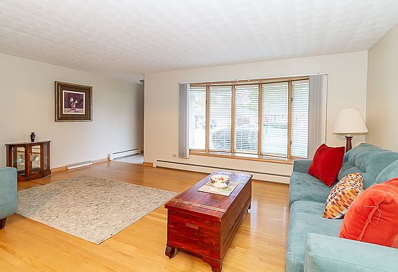 2nd image of 2629 Stratford Ave