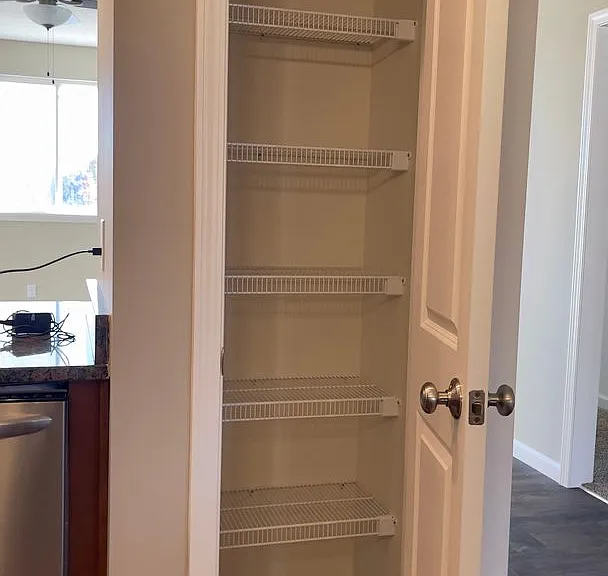 151 Wadsworth Ct — Photo 18