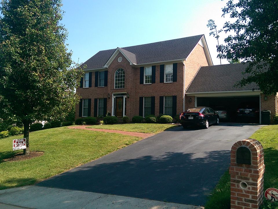 Front Rt Side View of House