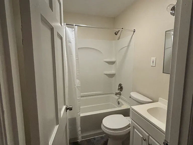 5533 Sunbury Ave — Photo 6