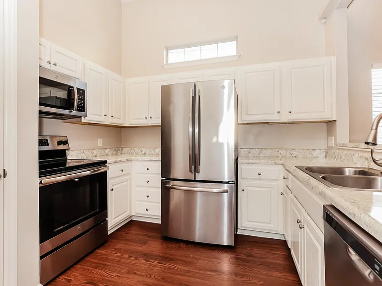 1513 Bell Trace Dr — Photo 7
