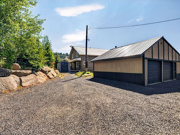 3rd image of 3390 Ridge Dr