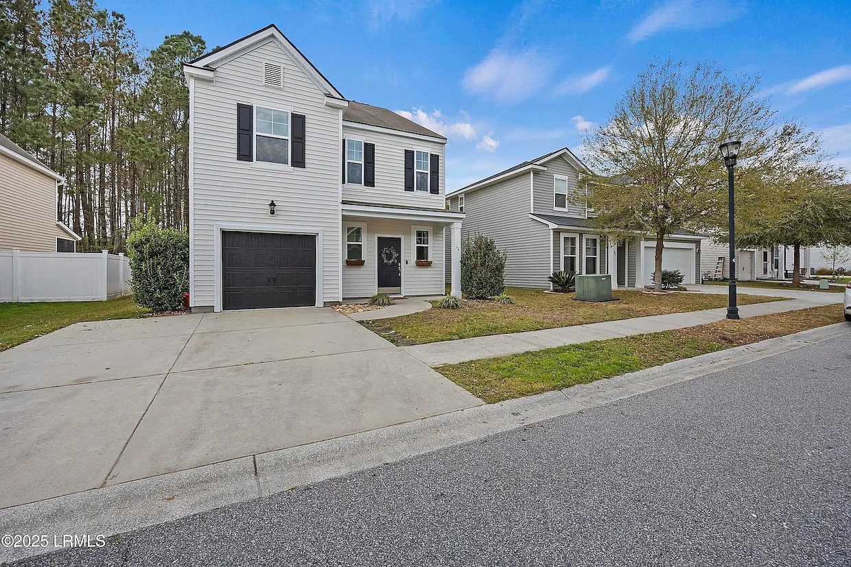 3 bed, 1992 sqft, $2,995 — Photo 1