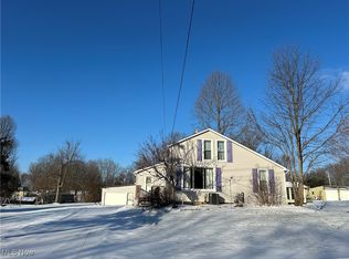 14734 S Cheshire St, Burton, OH