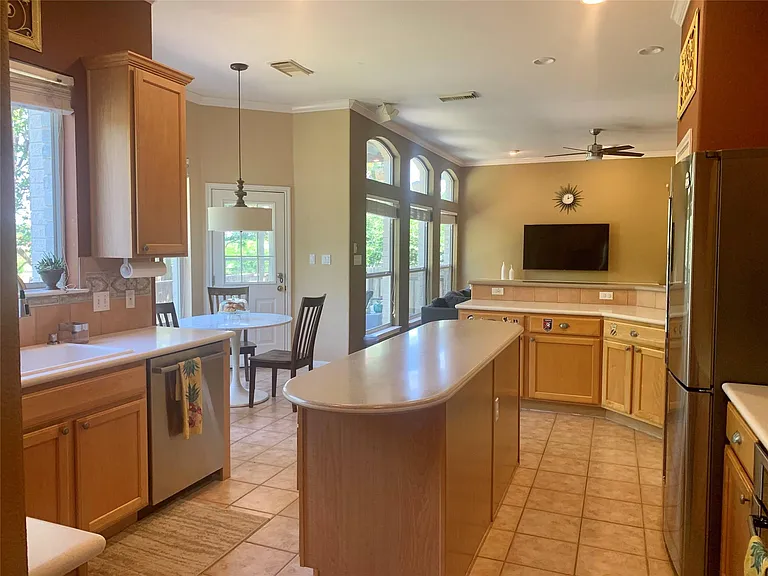 8419 Sea Ash Cir — Photo 3