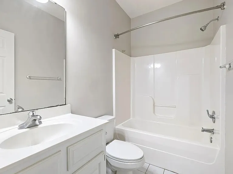 3225 Mayflower Ln — Photo 14